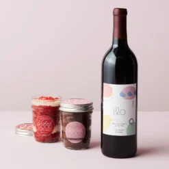 Cupcake 2-Pack & Red Blend Gift Set